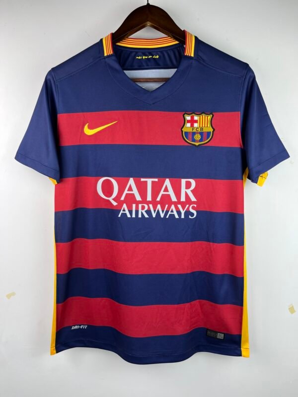 ⁦تيشيرت نادي برشلونة كلاسيك2015/2016⁩ - الصورة ⁦1⁩