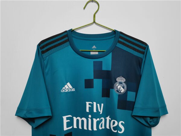 ⁦تيشيرت نادي ريال مدريد كلاسيك2017/2018⁩ - الصورة ⁦4⁩