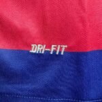 ⁦تيشيرت نادي برشلونة كلاسيك2015/2016⁩ - الصورة ⁦7⁩